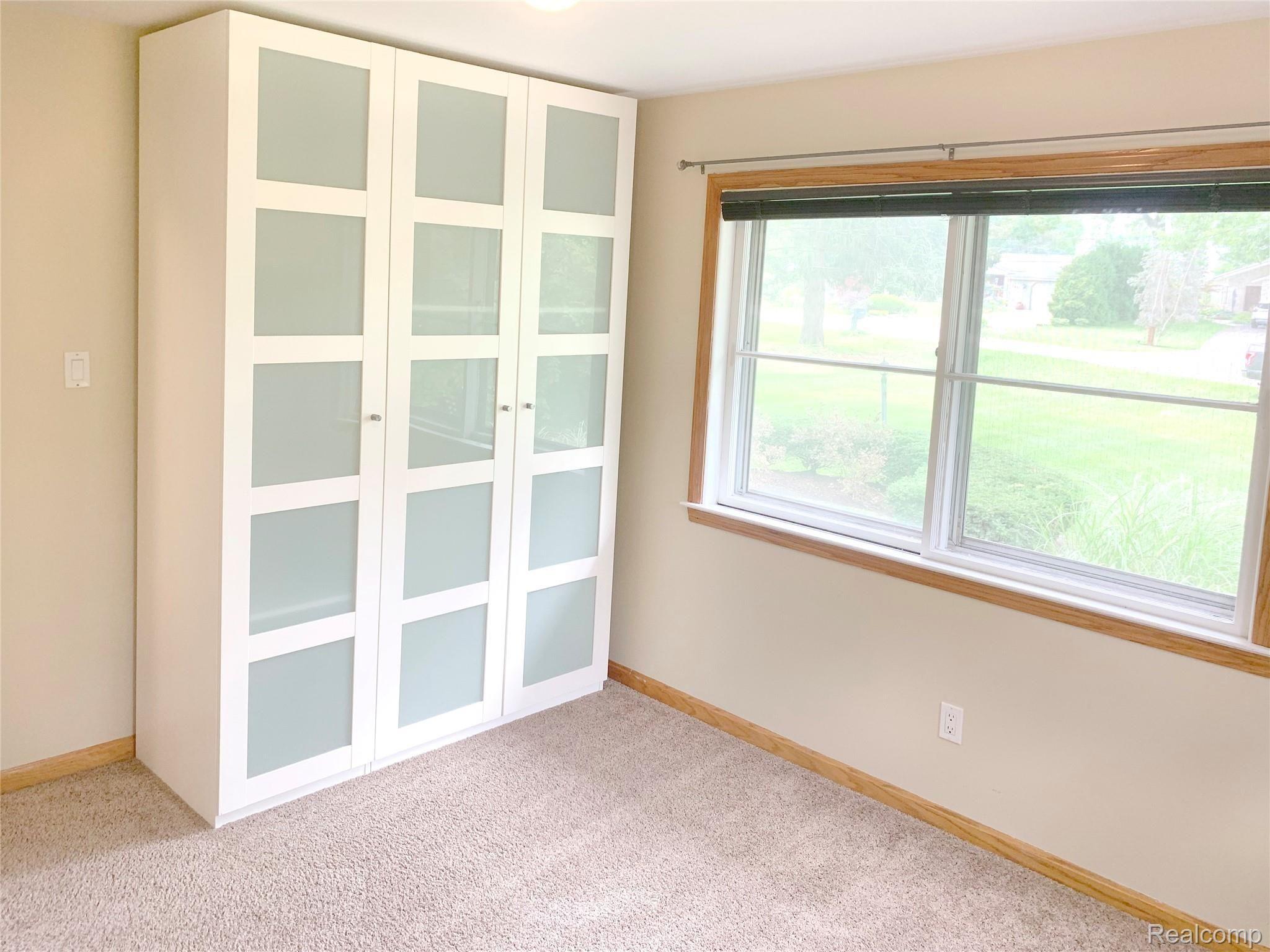 2880 Ridge Road White Lake, MI 48383 - Photo 24 of 51 24.jpg