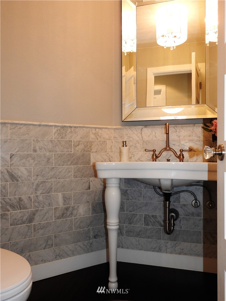 3142 Wells Avenue South Renton, WA 98055 - Photo 12 of 25 Gallery Image 12