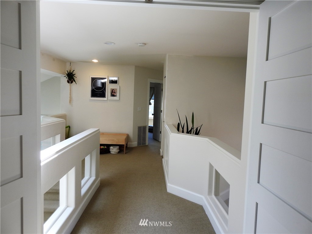 3142 Wells Avenue South Renton, WA 98055 - Photo 21 of 25 Gallery Image 21