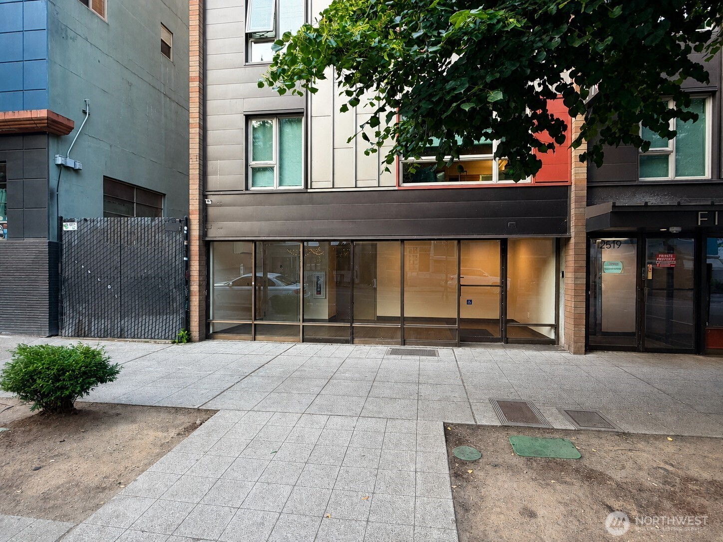 2519 1st Avenue, Unit (R) Seattle, WA 98121 - Photo 2 of 14 Gallery Image 2