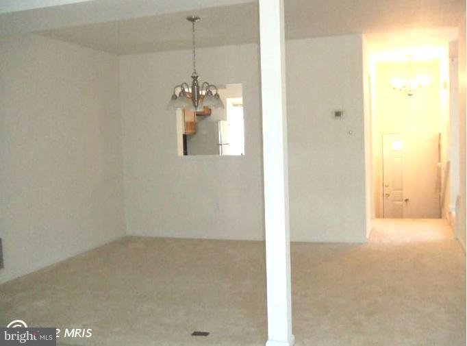 32 Kinsman View Circle Silver Spring, MD 20901 - Photo 11 of 19 Dining Room