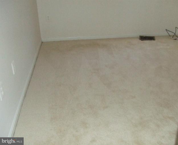 32 Kinsman View Circle Silver Spring, MD 20901 - Photo 3 of 19 Bedroom