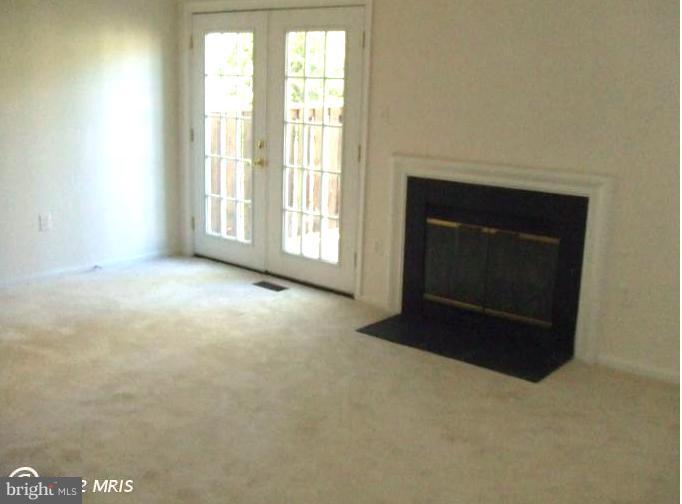 32 Kinsman View Circle Silver Spring, MD 20901 - Photo 4 of 19 Family Room