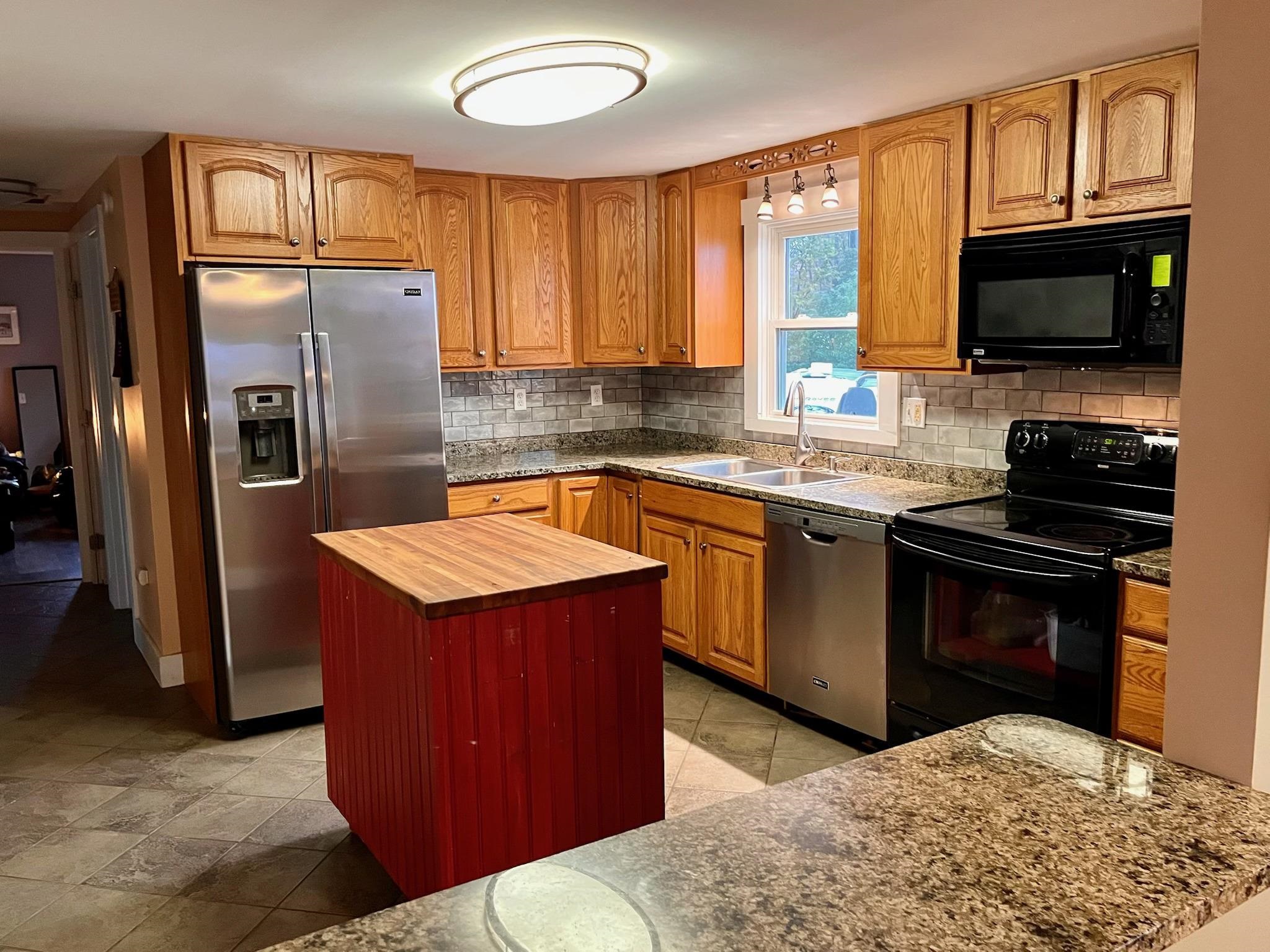 263 Fairground Road Springfield, VT 05156 - Photo 4 of 22