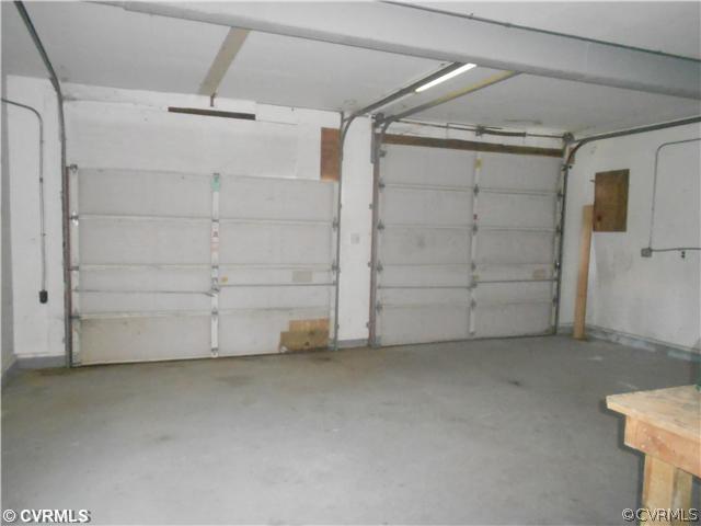 4819 Mt Sinai Road Prince George, VA 23875 - Photo 8 of 13 Parking Lot/Garage - Interior of 1st floor of Gara