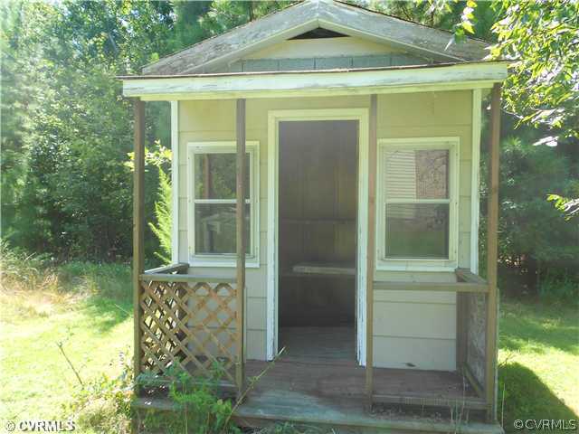 4819 Mt Sinai Road Prince George, VA 23875 - Photo 10 of 13 Storage - Utility shed