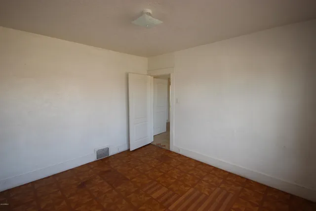 $350,000 | 1165 East 10th Street, Douglas, AZ 85607