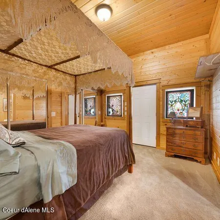 $1,100,000 | 142 Maria Pia Lane, Sagle, ID 83860