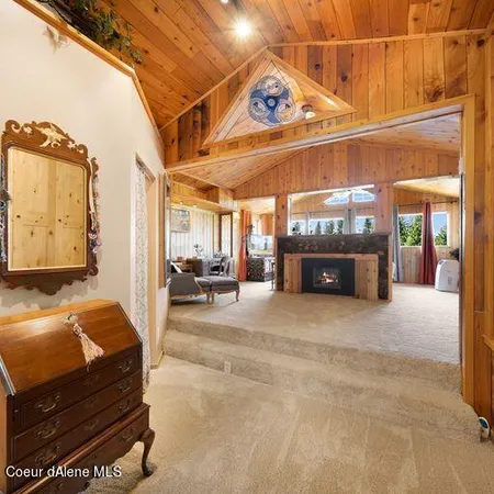 $1,100,000 | 142 Maria Pia Lane, Sagle, ID 83860
