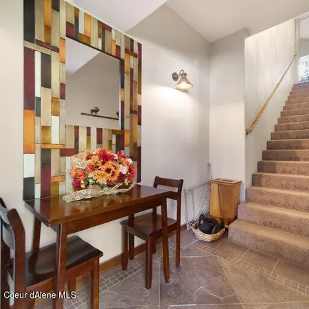 $1,100,000 | 142 Maria Pia Lane, Sagle, ID 83860