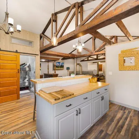 $1,100,000 | 142 Maria Pia Lane, Sagle, ID 83860