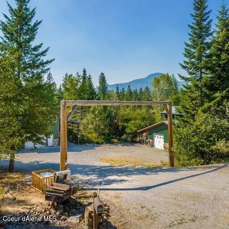 $1,100,000 | 142 Maria Pia Lane, Sagle, ID 83860