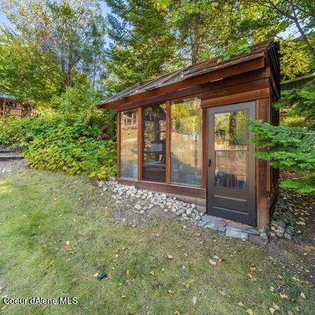 $1,100,000 | 142 Maria Pia Lane, Sagle, ID 83860