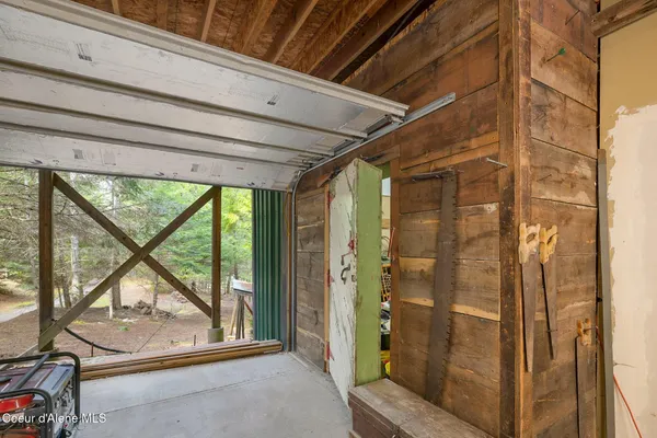 $1,100,000 | 142 Maria Pia Lane, Sagle, ID 83860