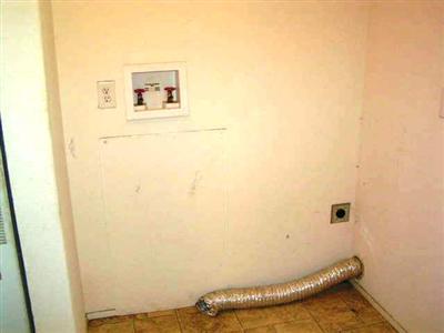 222 Ollis Road, Unit 66 Cave Junction, OR 97523 - Photo 8 of 15 Laundry Room