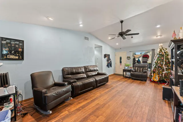 $599,000 | 1003 North Driftwood Avenue, Rialto, CA 92376