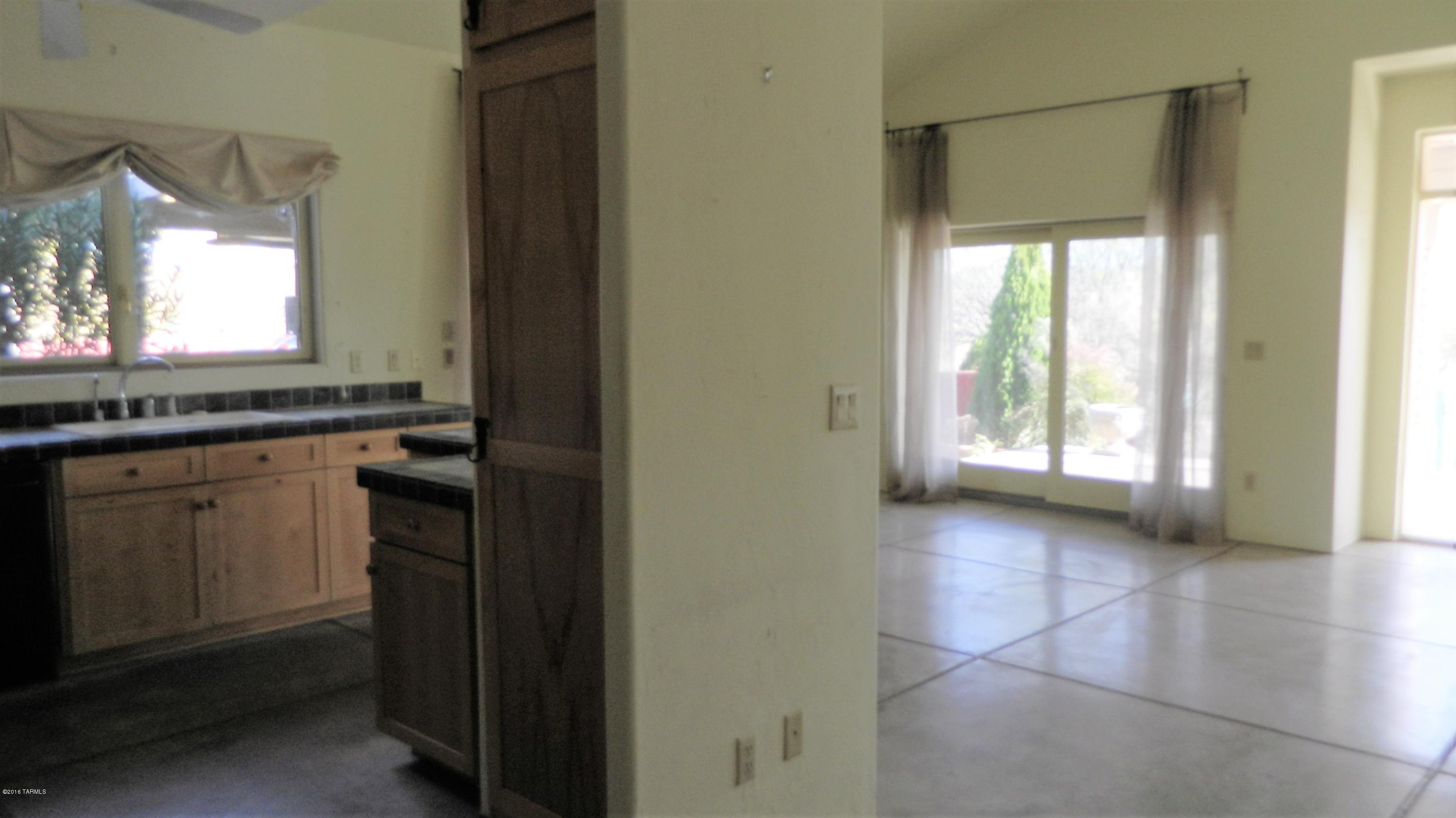 160 Three R Avenue Patagonia, AZ 85624 - Photo 20 of 38