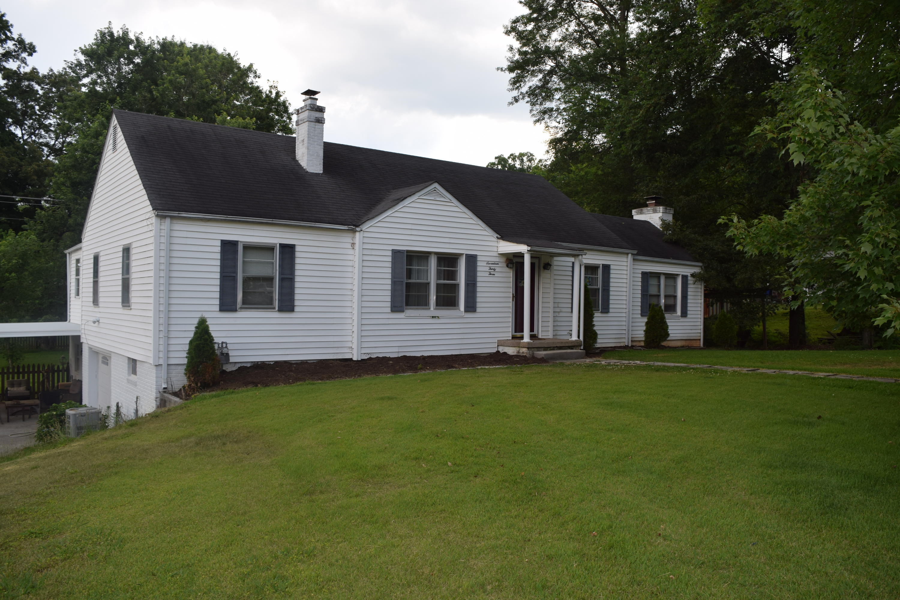 1733 Ramsay Street Alcoa, TN 37701 - Photo 2 of 39 DSC_0263