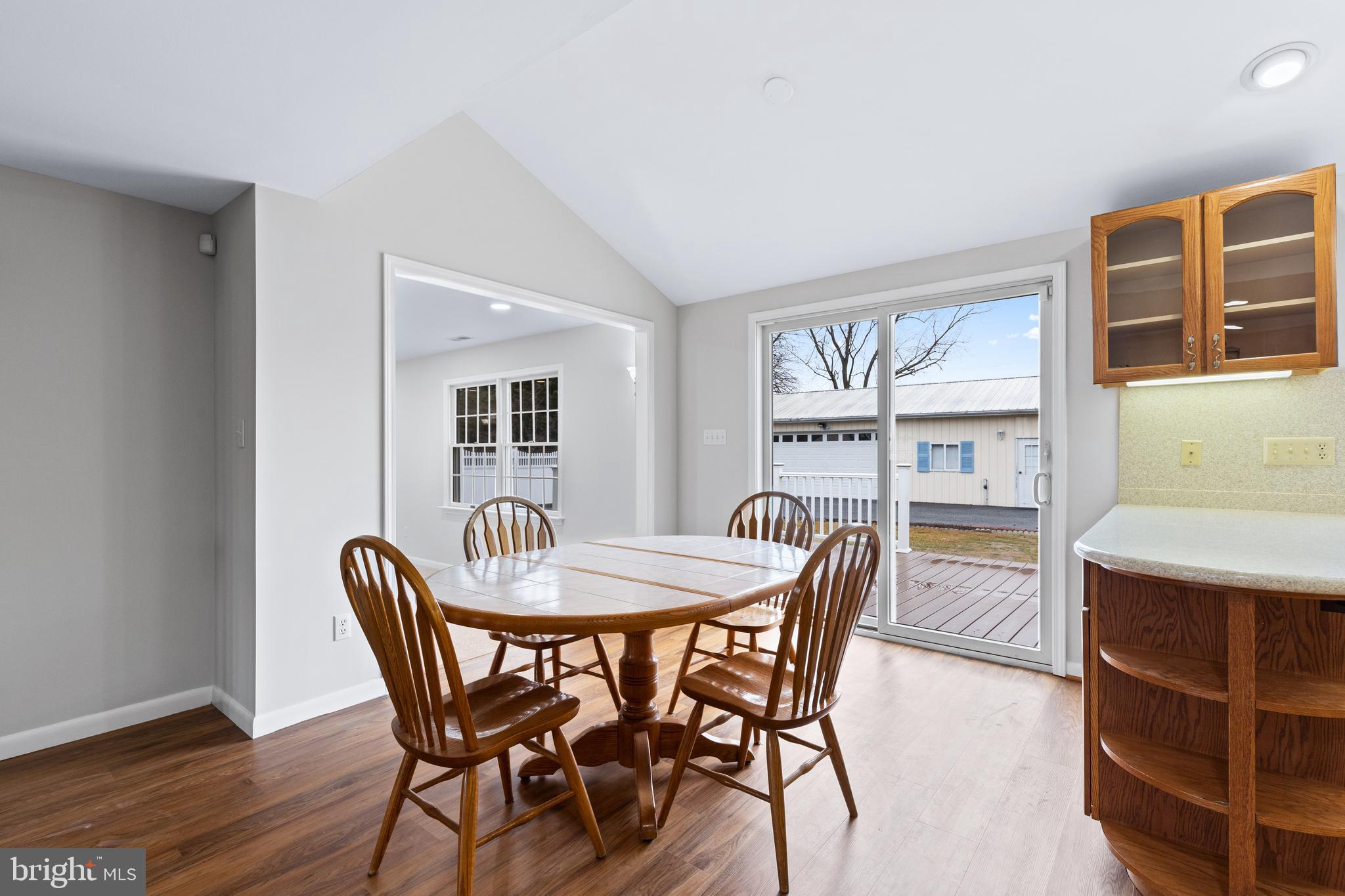 2304 Maple Road Baltimore, MD 21219 - Photo 15 of 61 Dining/breakfast area