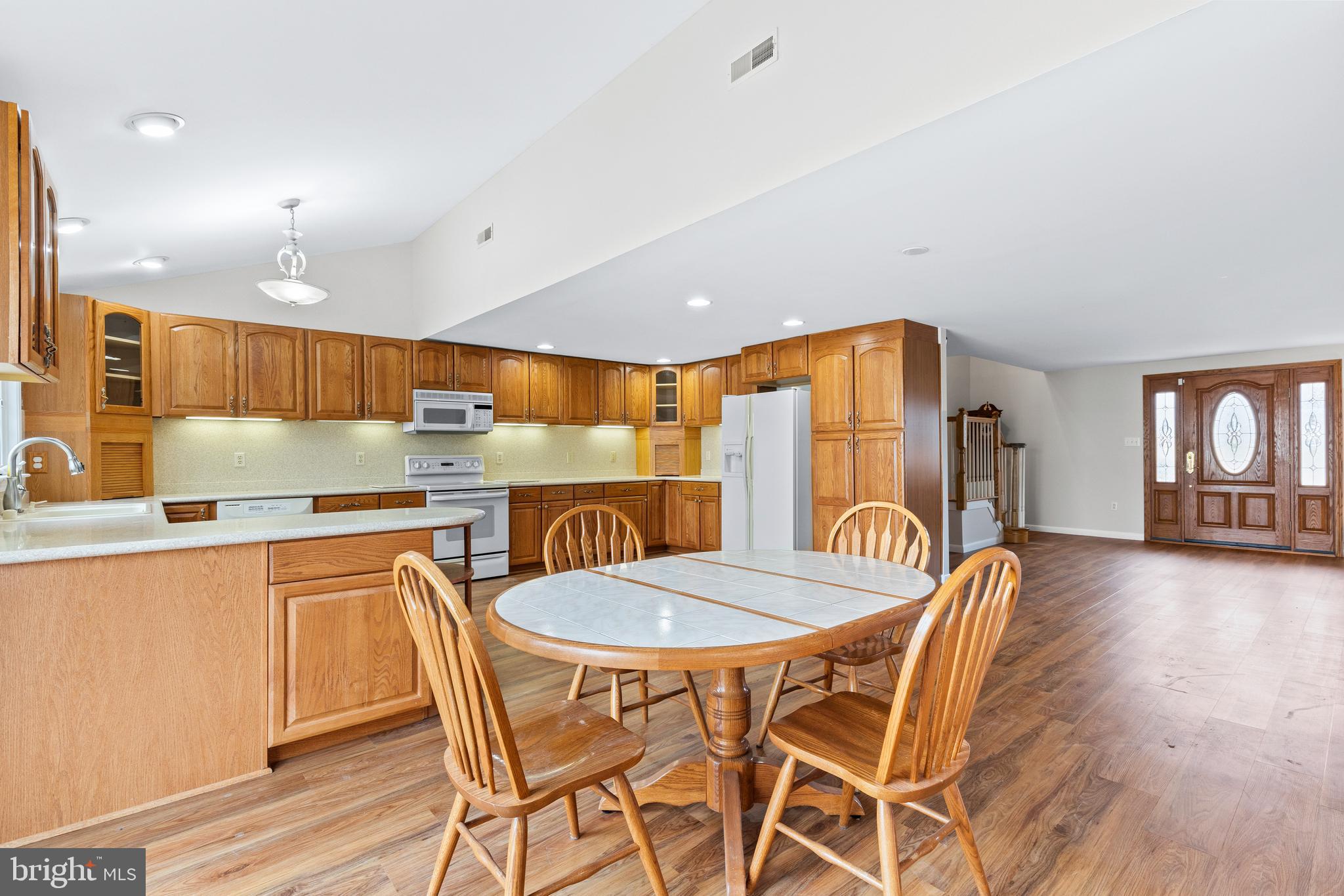 2304 Maple Road Baltimore, MD 21219 - Photo 16 of 61 Kitchen