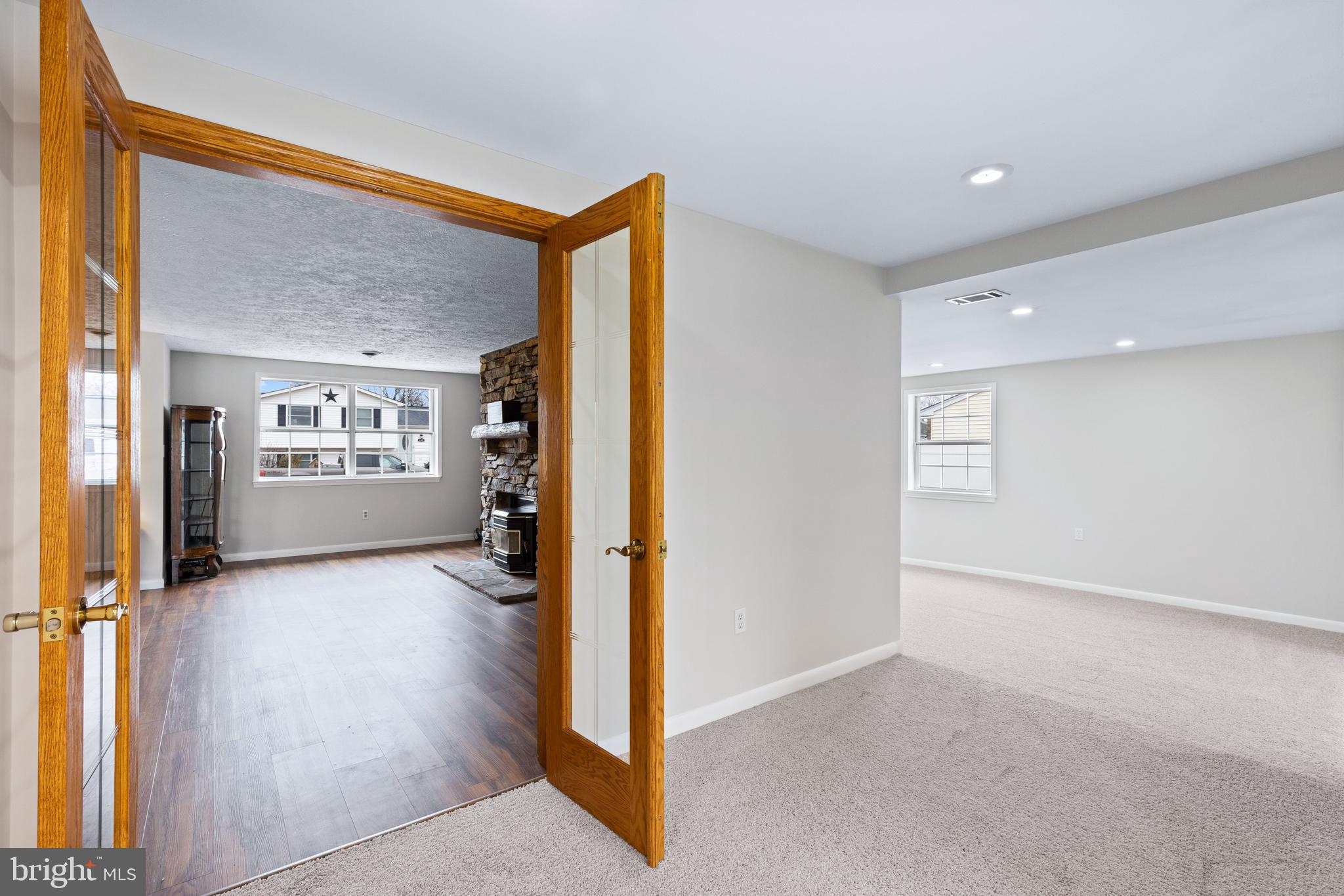 2304 Maple Road Baltimore, MD 21219 - Photo 27 of 61 Hallway to living room