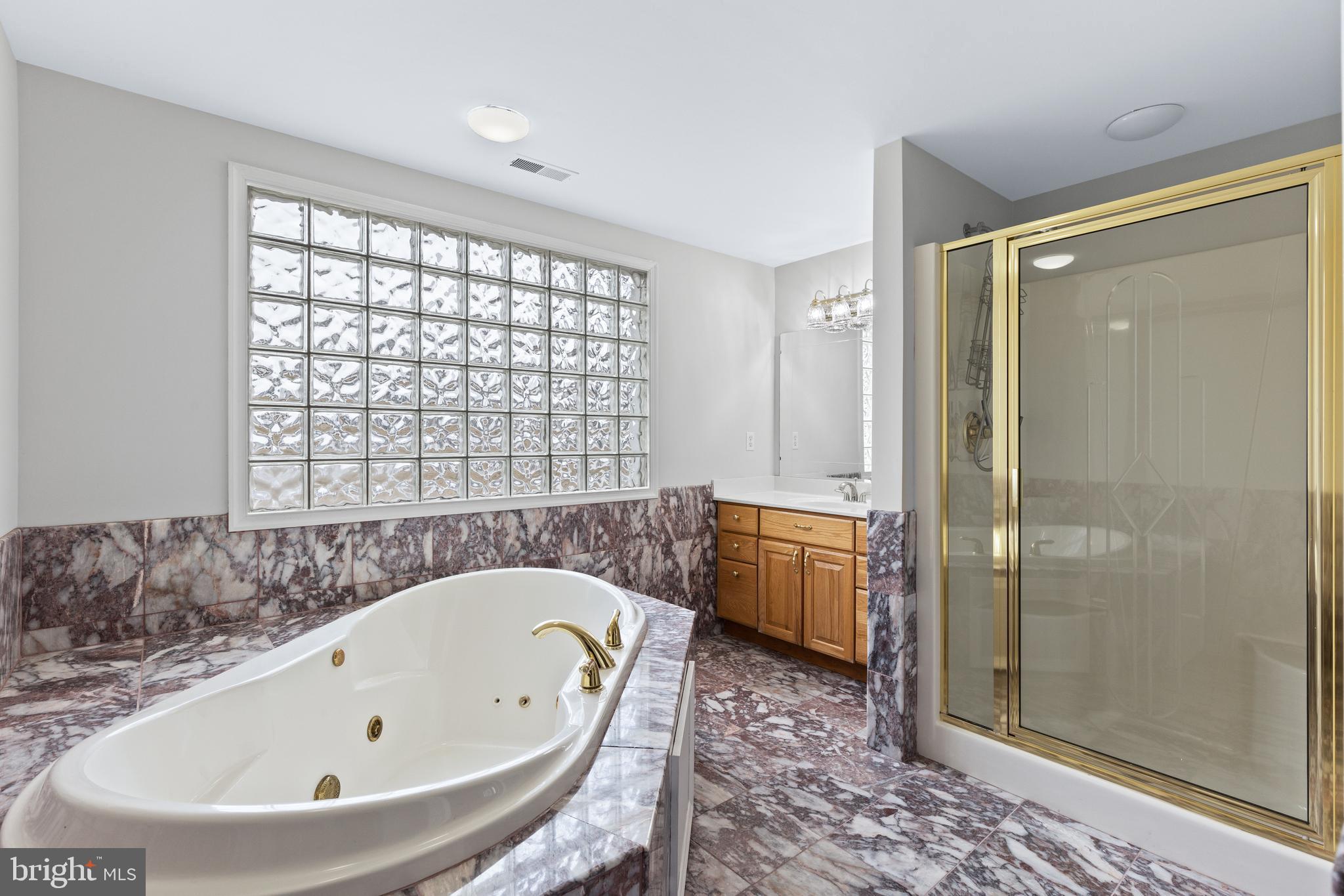 2304 Maple Road Baltimore, MD 21219 - Photo 33 of 61 Primary bath with Jacuzzi & separate shower