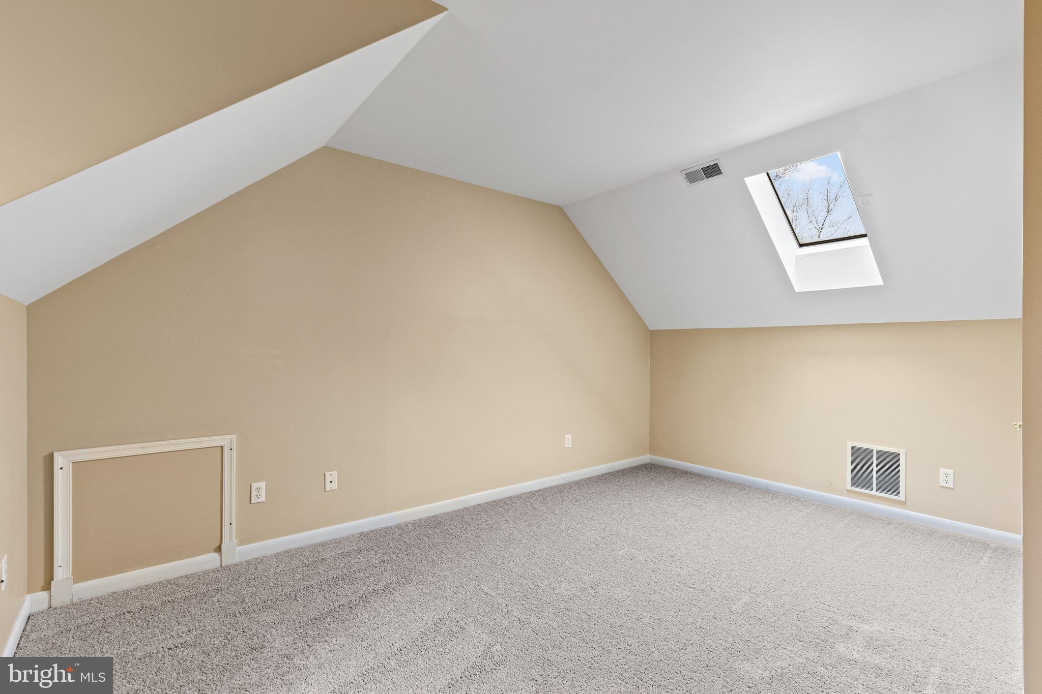 2304 Maple Road Baltimore, MD 21219 - Photo 39 of 61 Bedroom #2
