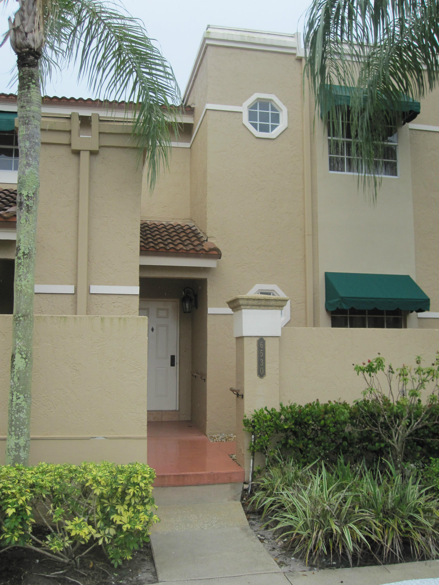 6530 Via Regina, Unit 5 Boca Raton, FL 33433 - Photo 12 of 13 The Plum