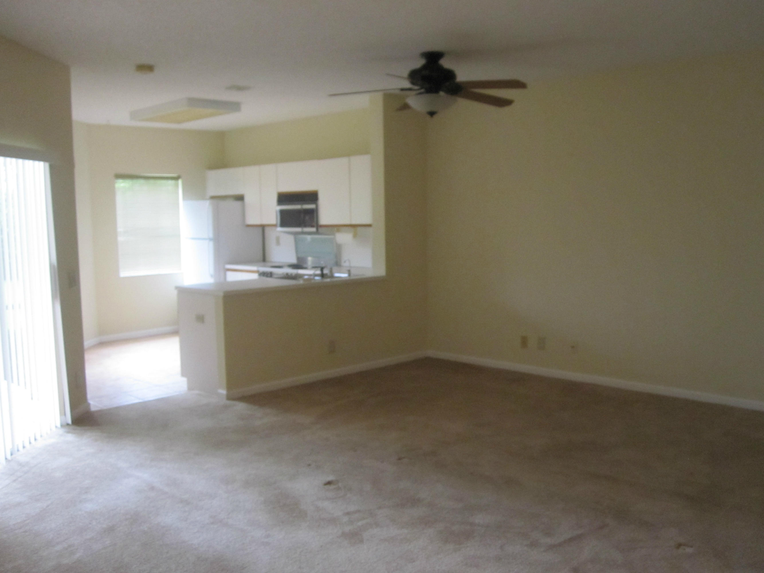 6530 Via Regina, Unit 5 Boca Raton, FL 33433 - Photo 8 of 13 Living room - dining room