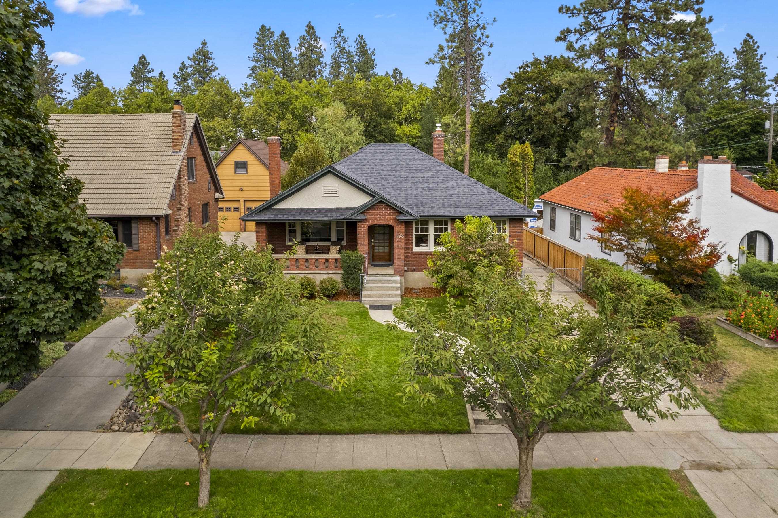 408 West 25th Avenue Spokane, WA 99203 - Photo 2 of 40