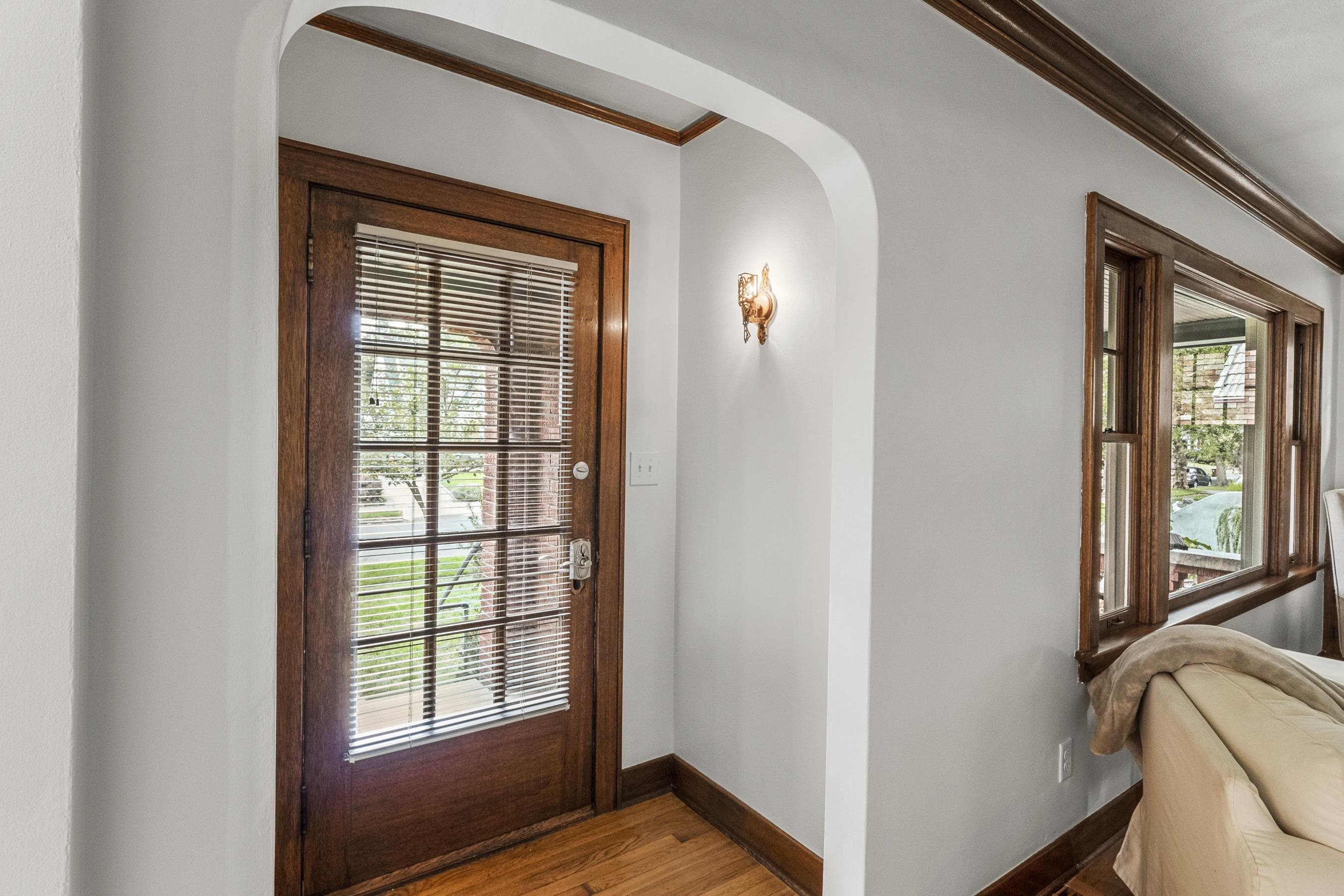 408 West 25th Avenue Spokane, WA 99203 - Photo 9 of 40