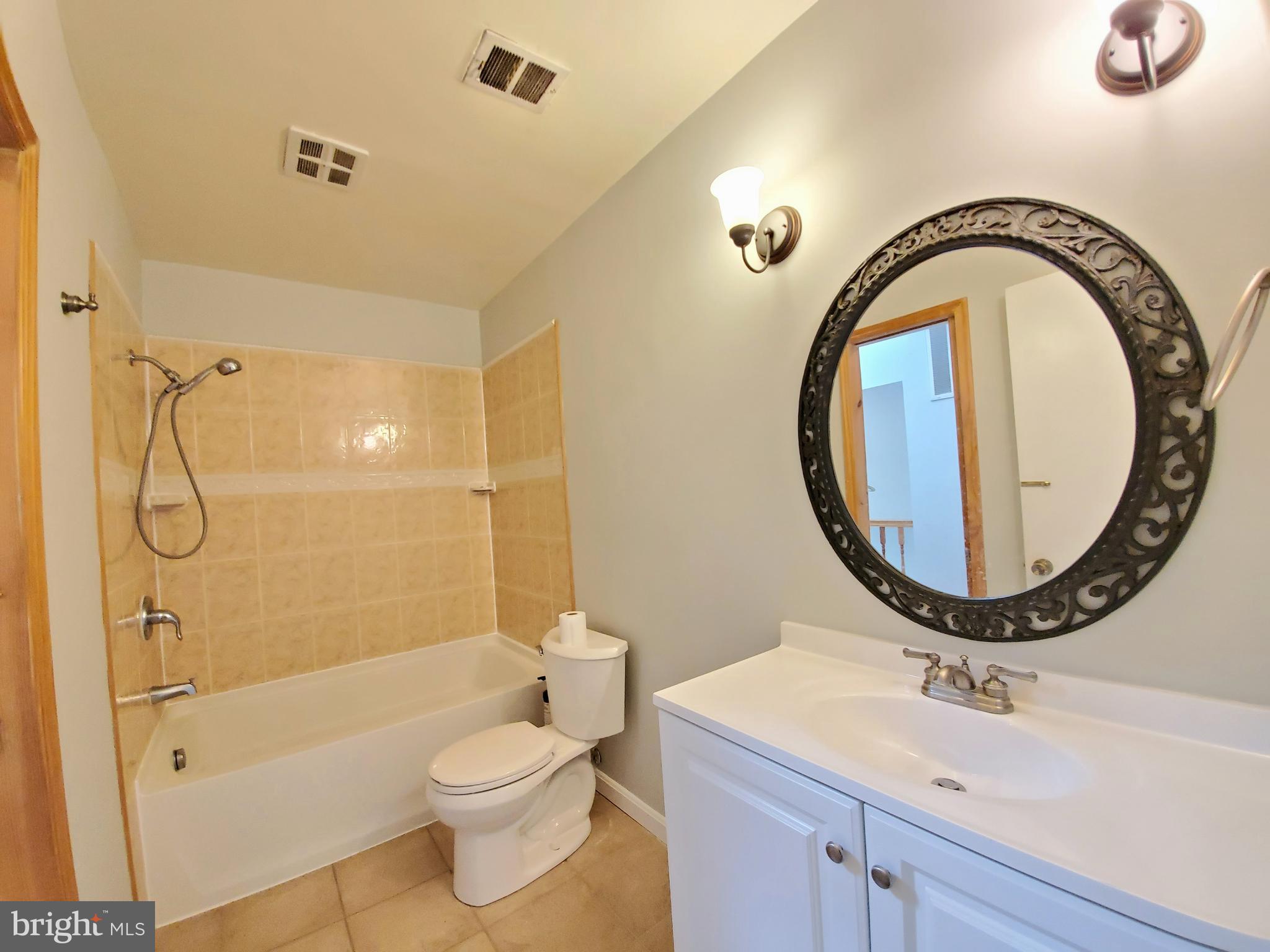 9146 Centerway Road Gaithersburg, MD 20879 - Photo 12 of 24 Gallery Image 12