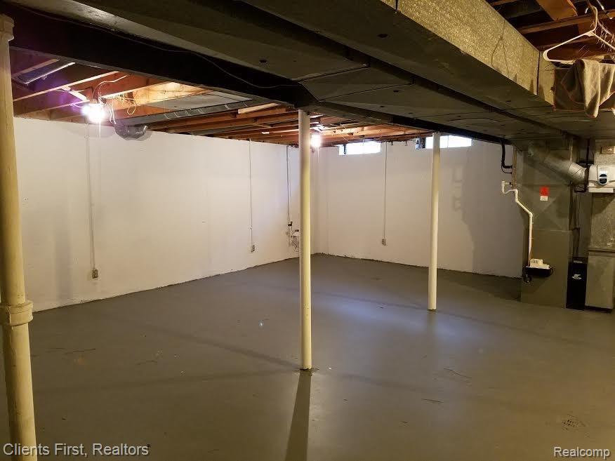1030 Inkster Road Dearborn Heights, MI 48127 - Photo 42 of 49 18.jpg