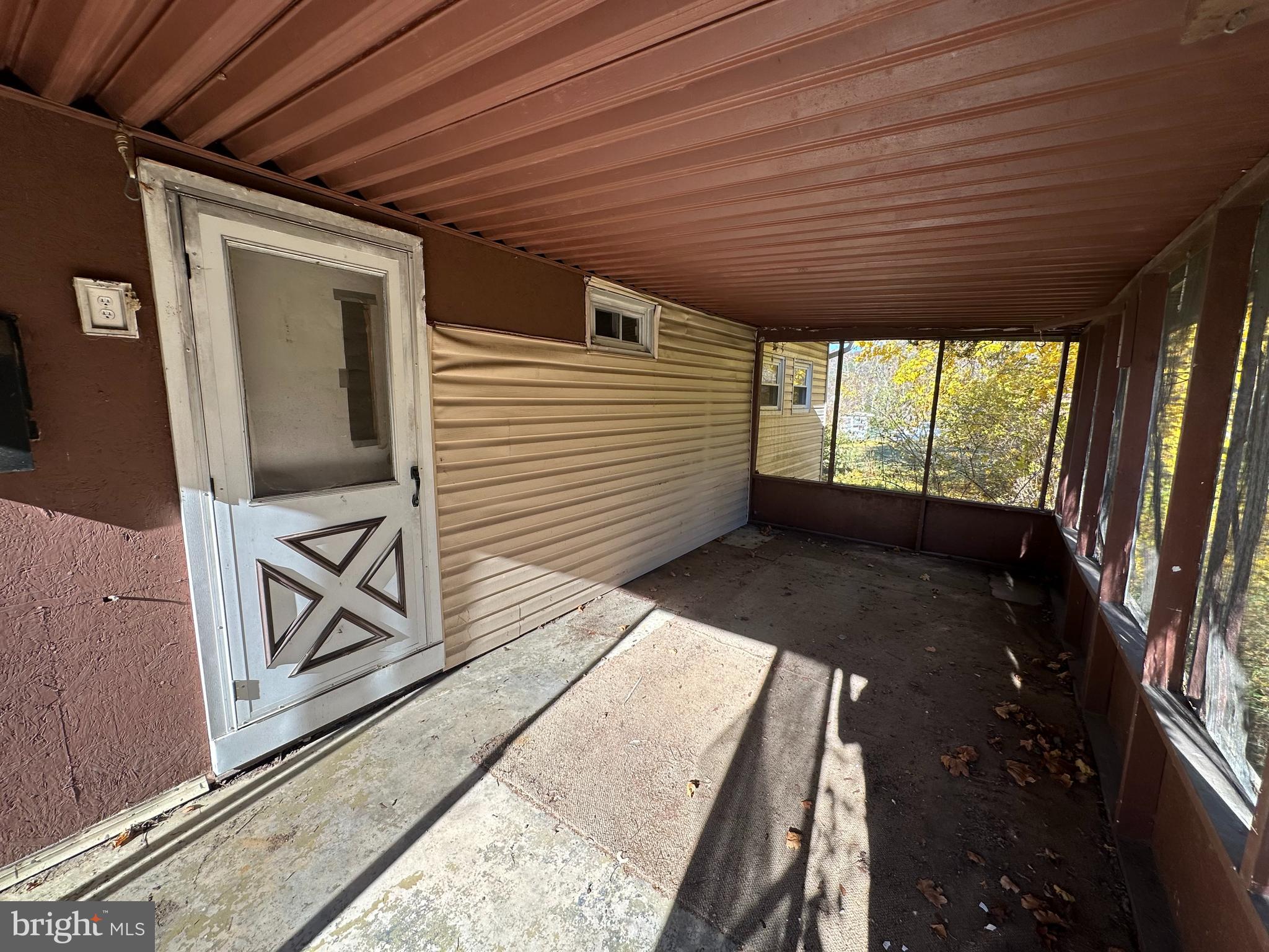 18739 East Wilson Road Southeast Oldtown, MD 21555 - Photo 7 of 21 a view of an entryway