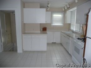1631 West Adams Street Springfield, IL 62704 - Photo 4 of 12 Gallery Image 4