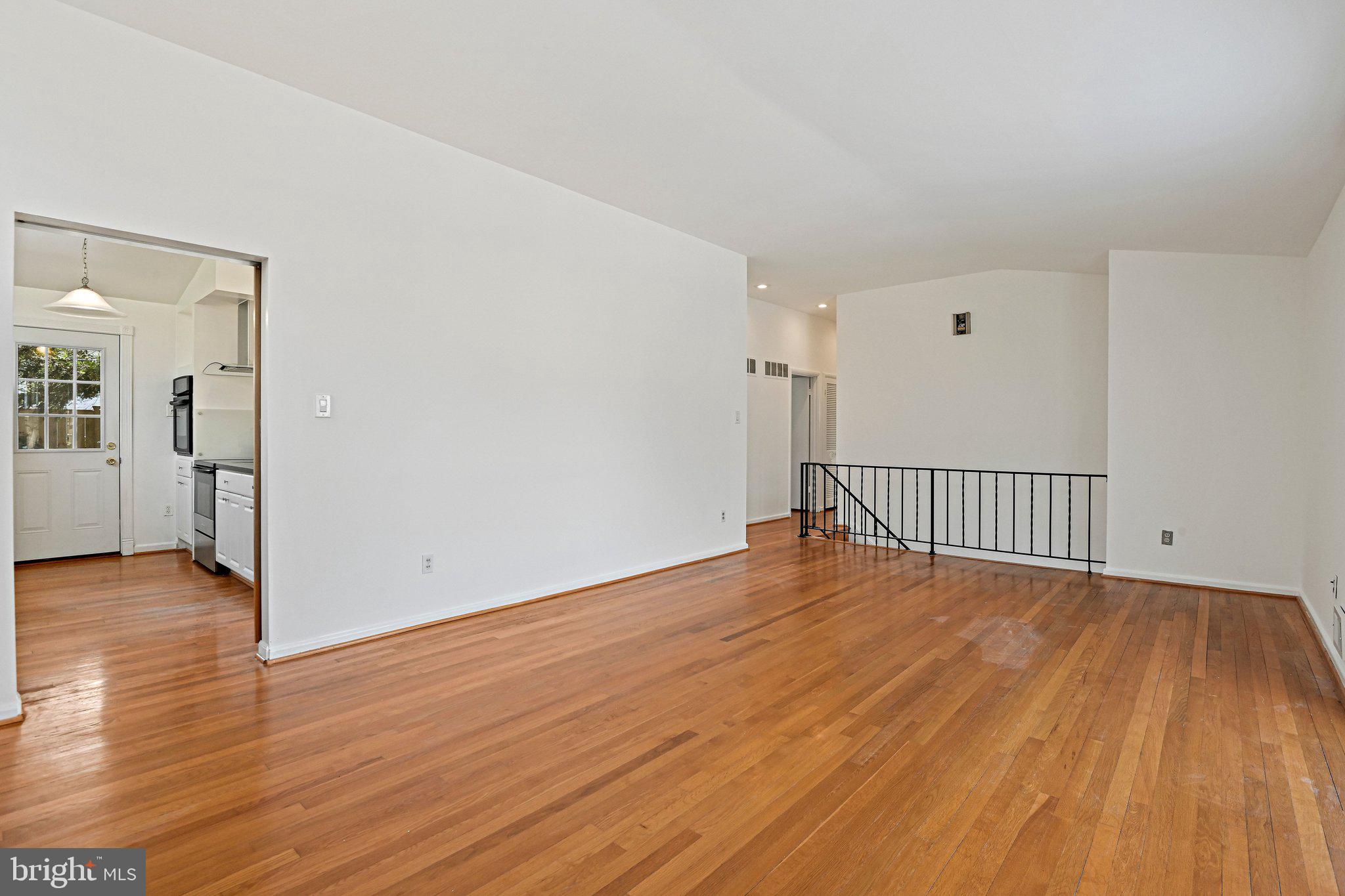6713 Old Chesterbrook Road McLean, VA 22101 - Photo 18 of 38 wooden floor in an empty room