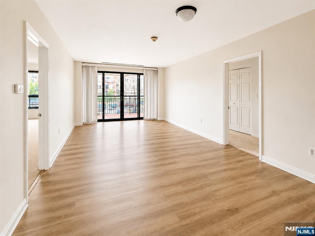 1-orient W Orient Way, Unit 305 Rutherford, NJ 07070 - Photo 39 of 48