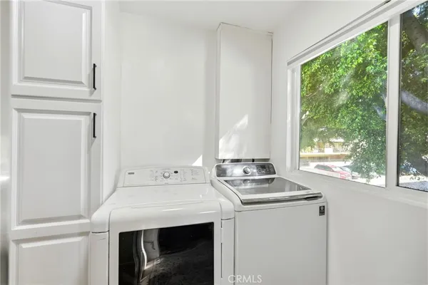$449,000 | 6904 Radford Avenue, Unit 5, North Hollywood, CA 91605
