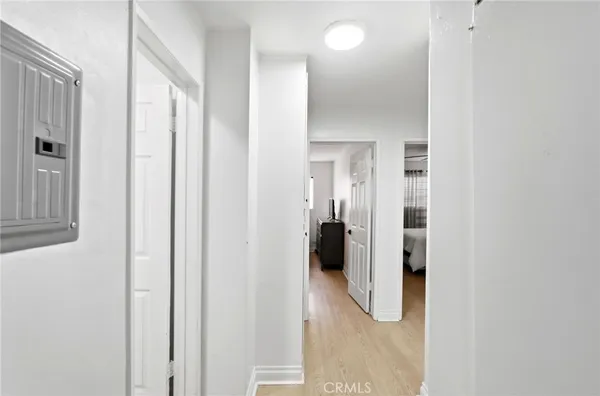 $449,000 | 6904 Radford Avenue, Unit 5, North Hollywood, CA 91605
