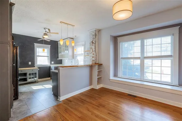 $357,000 | 829 West 40th Street, Kansas City, MO 64111