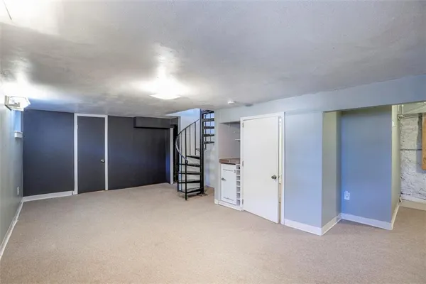 $357,000 | 829 West 40th Street, Kansas City, MO 64111