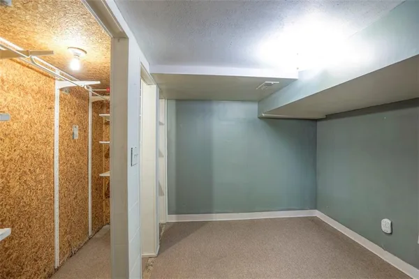 $357,000 | 829 West 40th Street, Kansas City, MO 64111