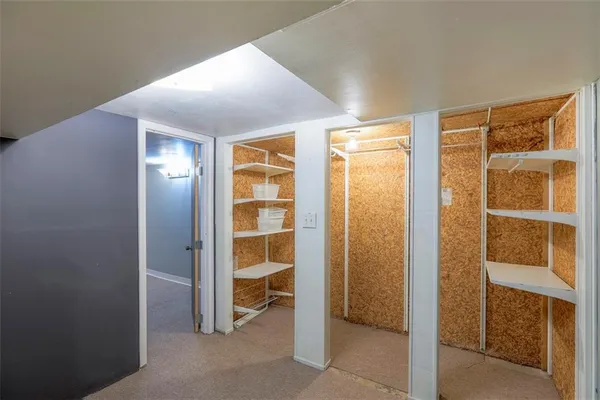 $357,000 | 829 West 40th Street, Kansas City, MO 64111