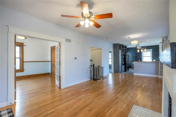 $357,000 | 829 West 40th Street, Kansas City, MO 64111