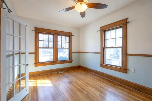 $357,000 | 829 West 40th Street, Kansas City, MO 64111