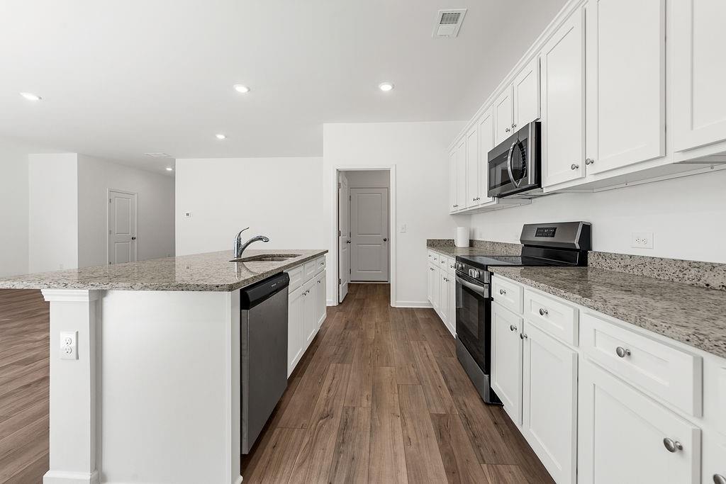 103 Dewitt Drive Jefferson, GA 30549 - Photo 13 of 50