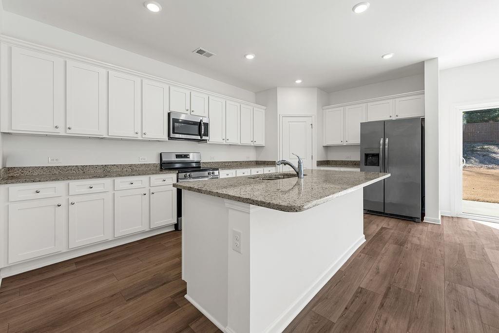 103 Dewitt Drive Jefferson, GA 30549 - Photo 15 of 50