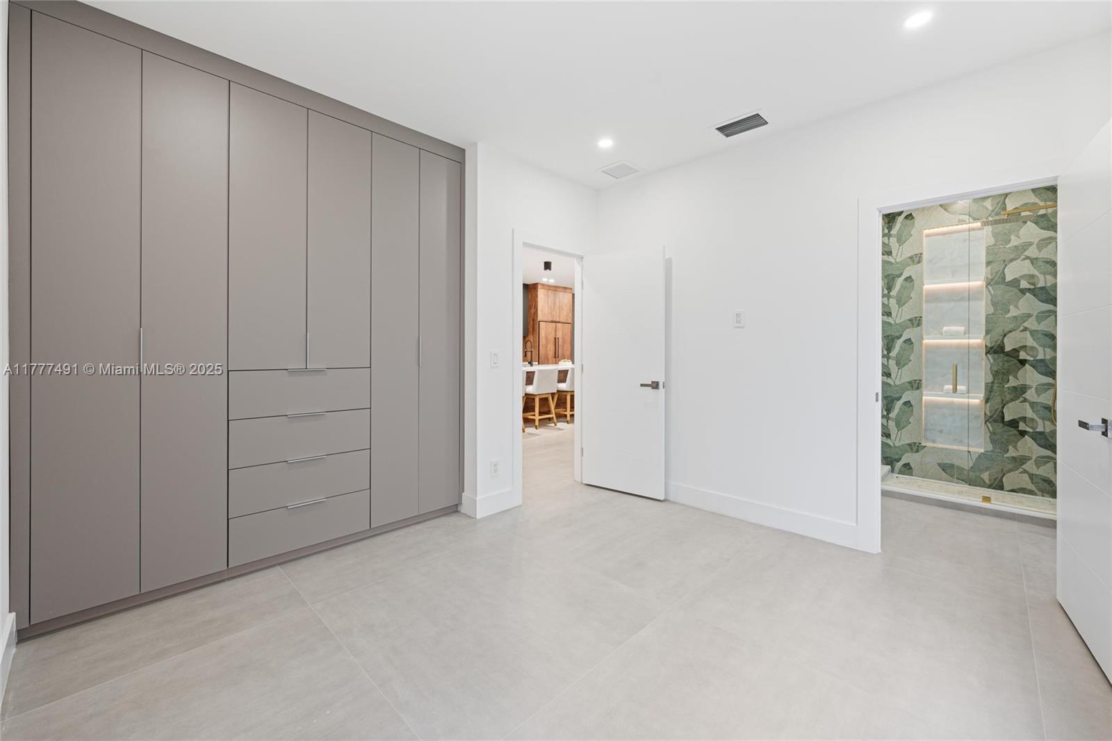 2268 Southwest 16th Terrace Miami, FL 33145 - Photo 19 of 34