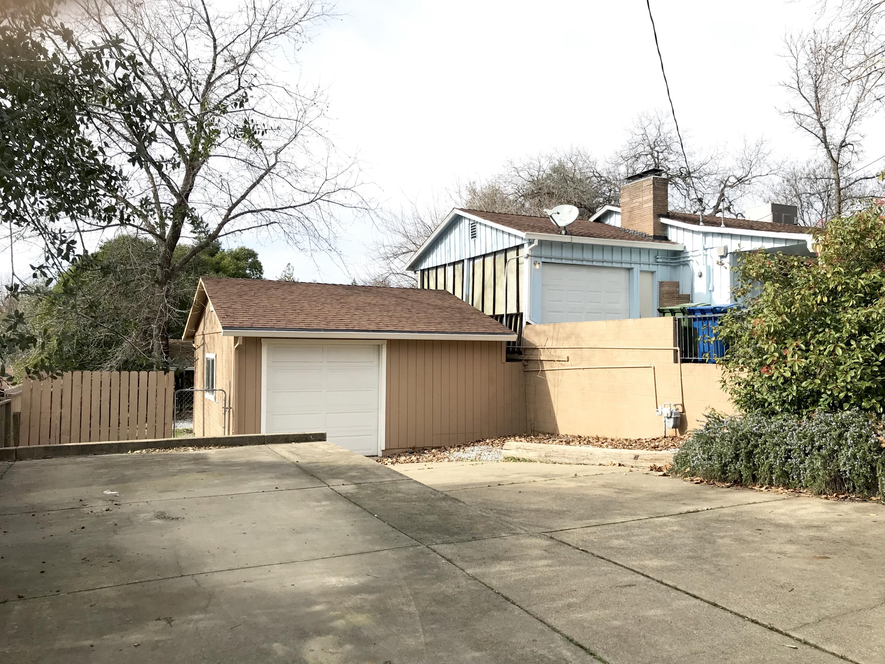 3714 Ricardo Avenue Redding, CA 96002 - Photo 3 of 16 IMG_2936