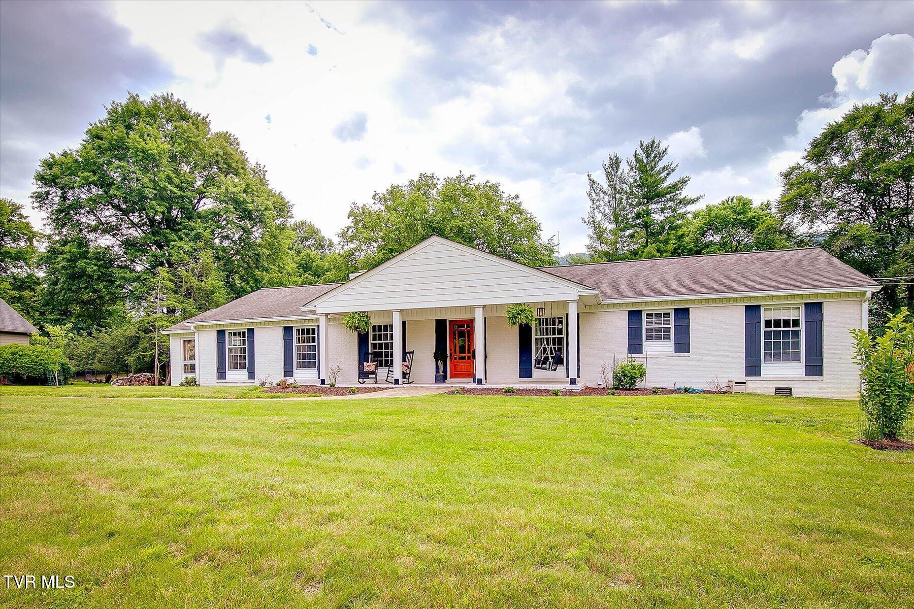 2013 Canterbury Road Kingsport, TN 37660 - Photo 4 of 49 04-2013 Canterbury Rd-4